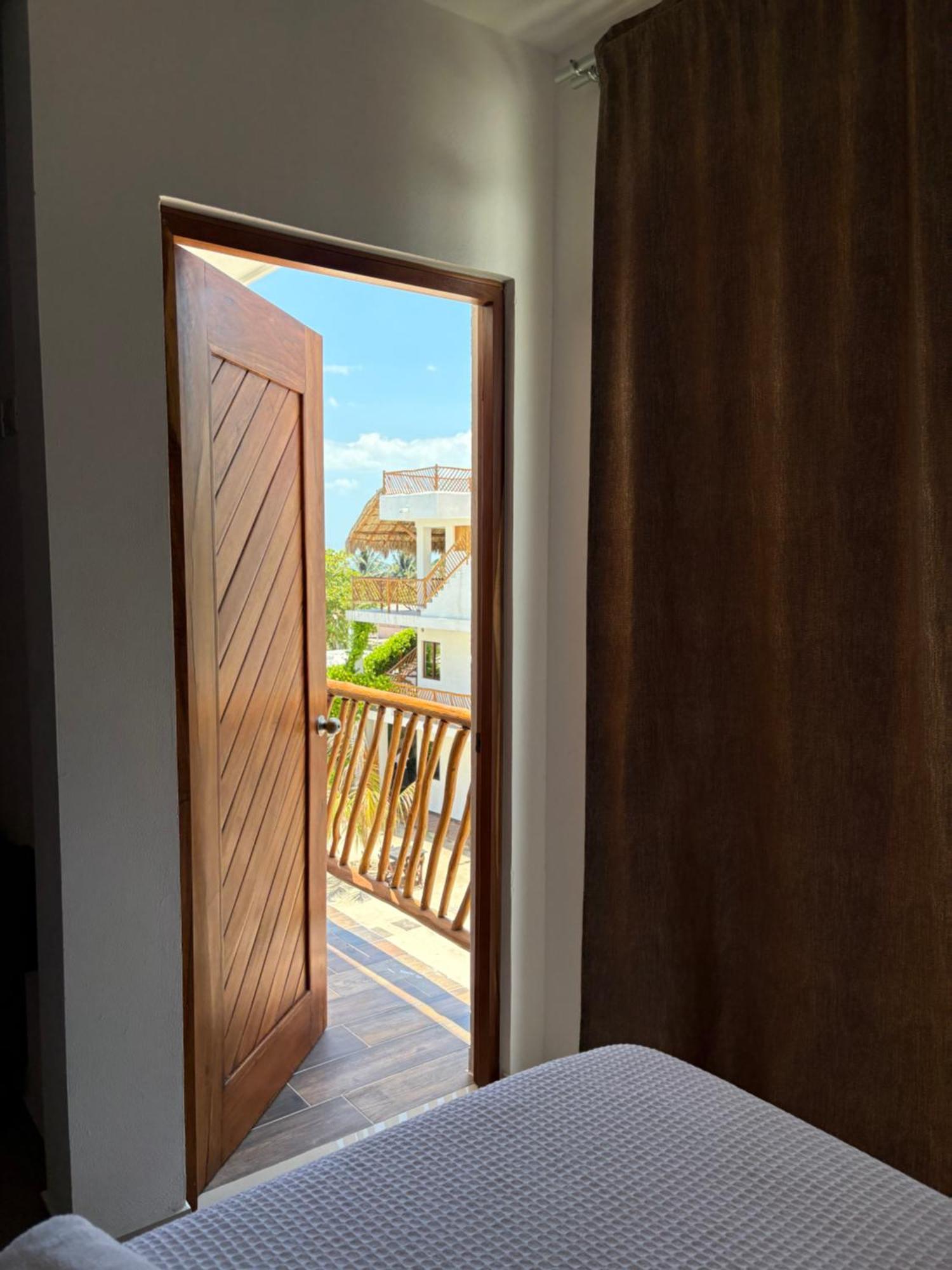 Mexhe Hotel 엘 쿠요 외부 사진